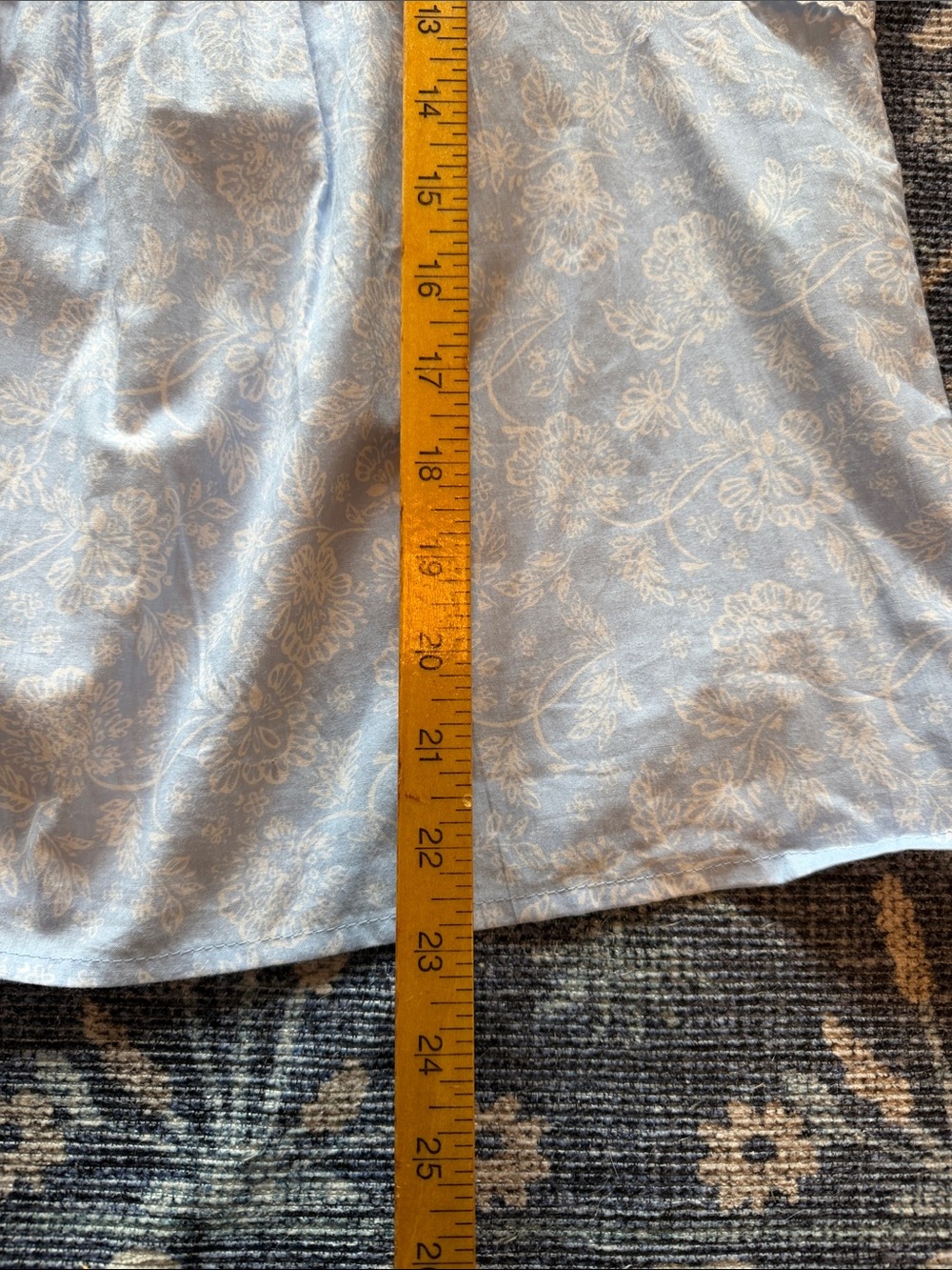 Jennifer Grace 100% Cotton Sleeveless Eyelet Lace Trim Blue Floral Top. Medium. - Picture 9 of 9